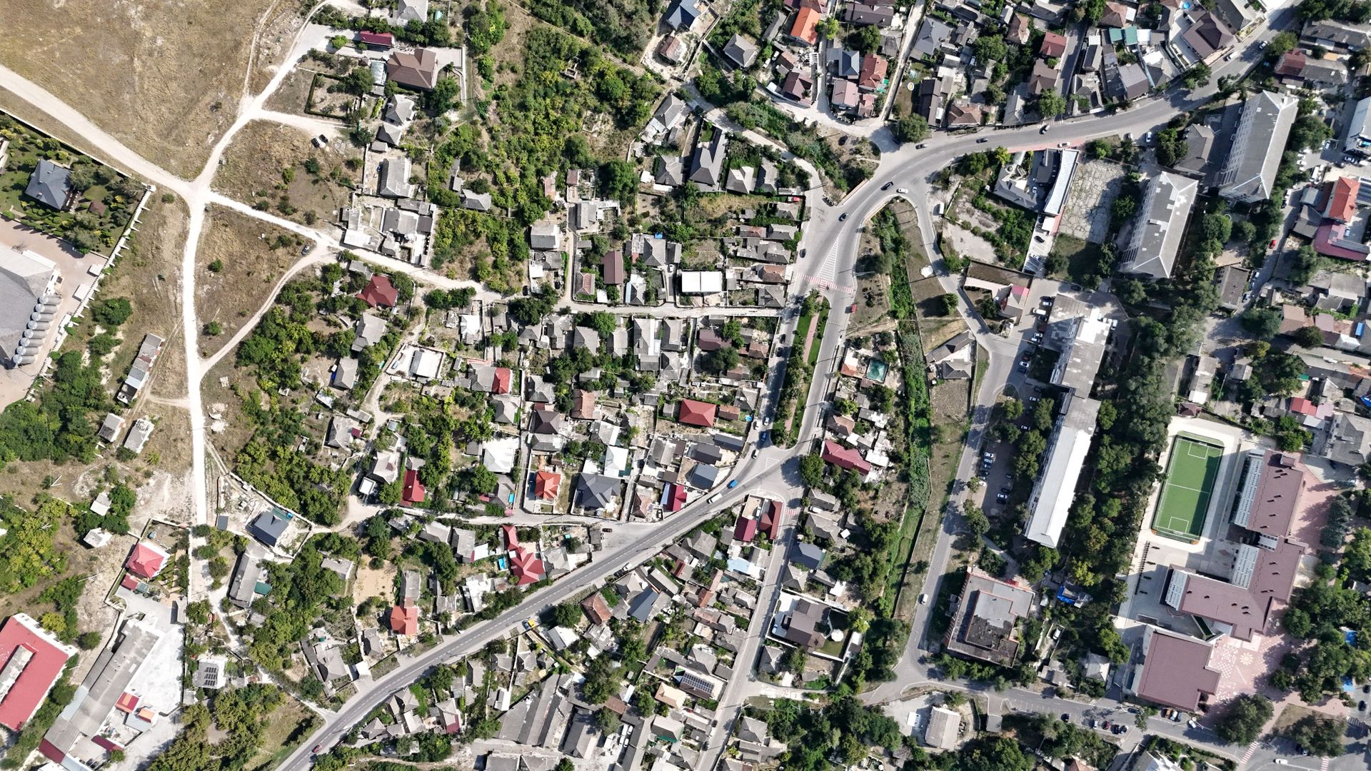 🏡 Teren pentru construcții în centrul orașului Orhei – Strada Eliberării 90 - Poză 6
