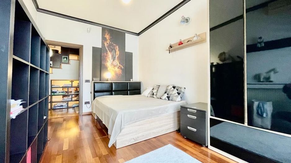 Vila 8 camere | padurea Baneasa | teren 383 mp - Poză 7