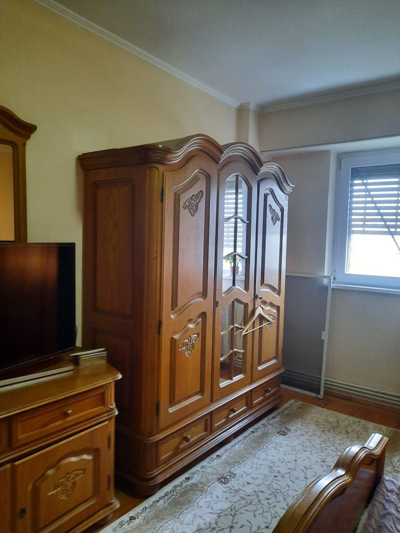 Apartament 3  cam Pta Centrala,et 4/7 - Poză 17