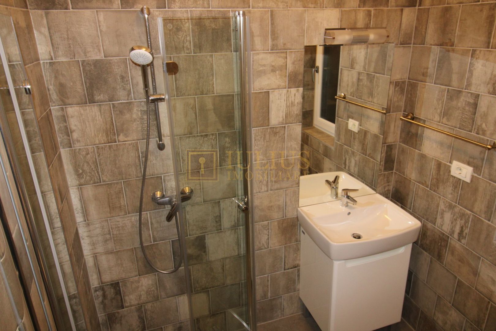 Duplex, 4 camere, mobilat și utilat complet – Moșnița Nouă, cartier Europa - Poză 15