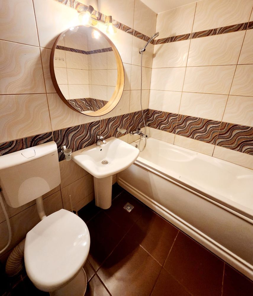 2 camere mobilat, parter cu balcon, parcare, zona Diham - Poză 1