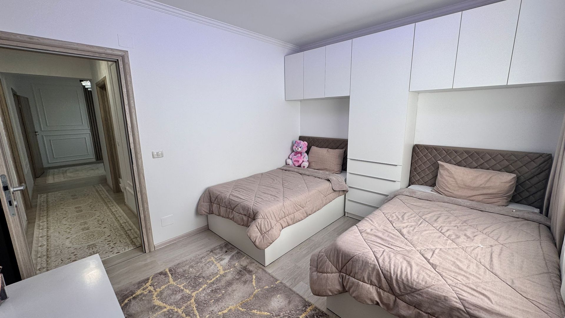 AP. 3 CAMERE MOBILAT LUX, BUCATARIE INCHISA, PARCARE INCLUSA, COMIS 0% - Poză 5