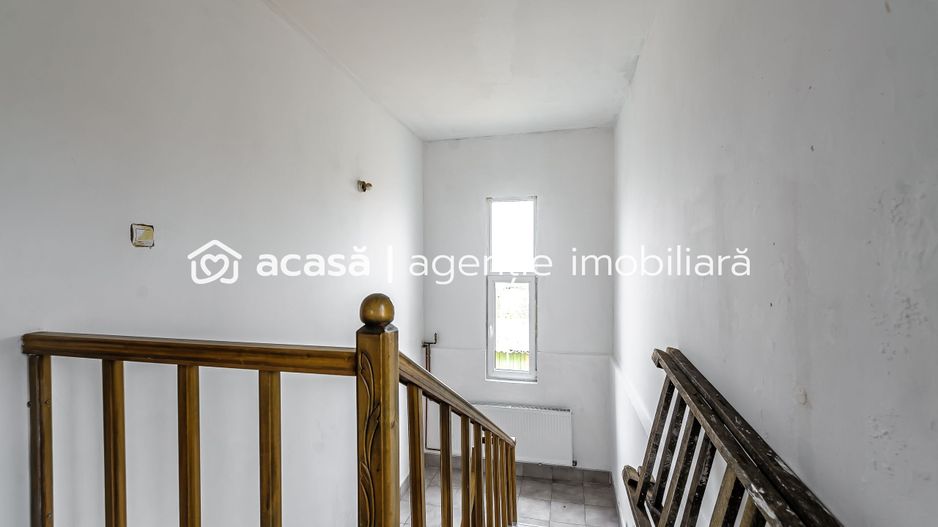 Casă tip duplex cu 2 apartamente în Poltura - Poză 8