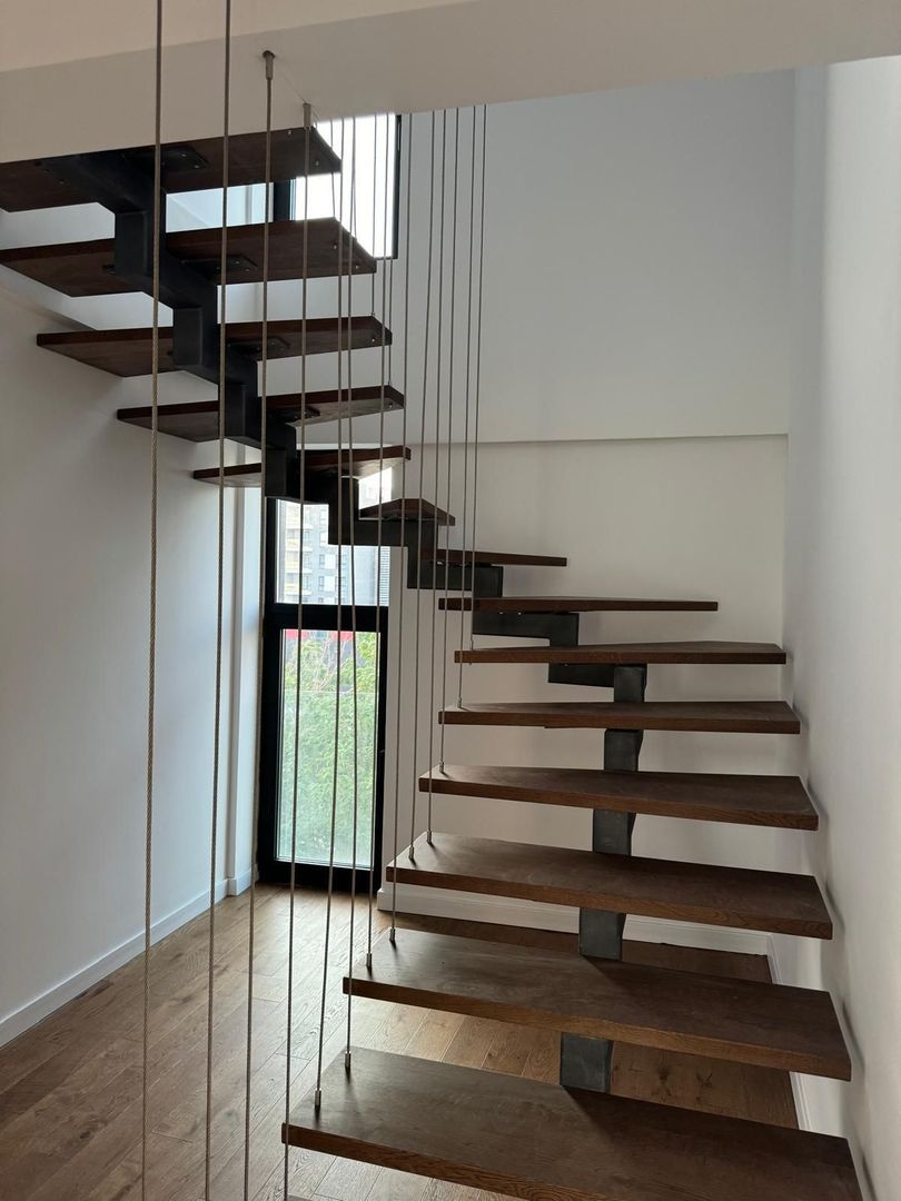 Duplex Superb de Vânzare în Zona Herăstrău-Aviatiei 5 camere - Poză 2