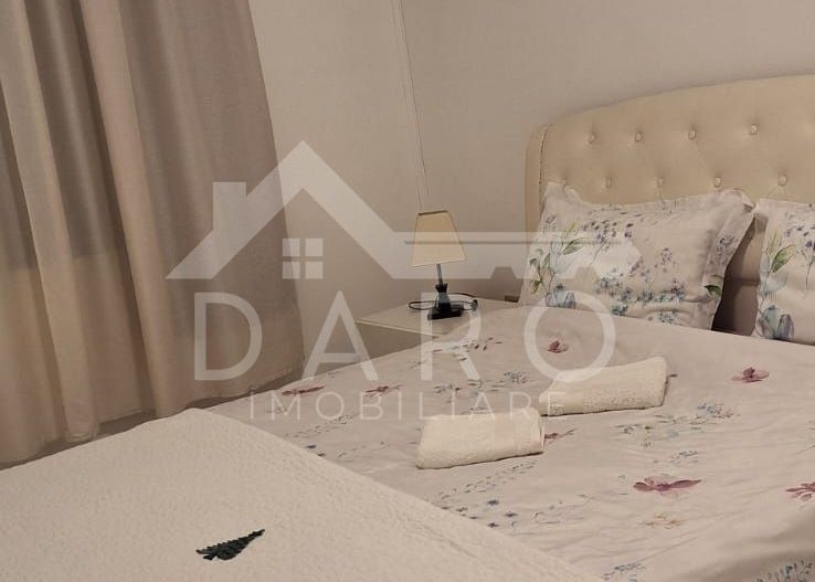 Închiriez apartament central  cu 2 camere - Poză 2