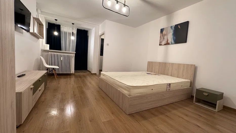 Garsonieră Superba Drumul Taberei, Renovata– 5 minute Metrou Favorit - Poză 1