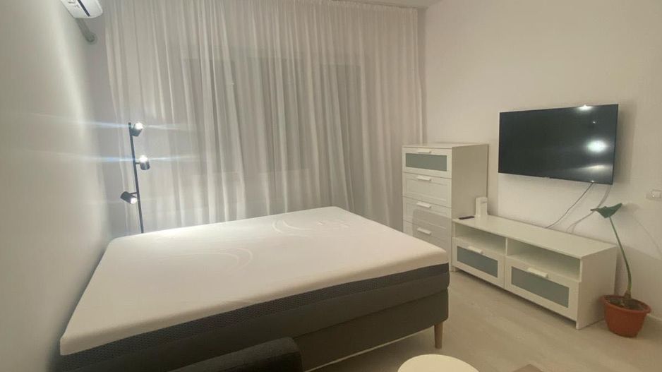 Vând garsonieră Regie Residence, sector 6 - Poză 2