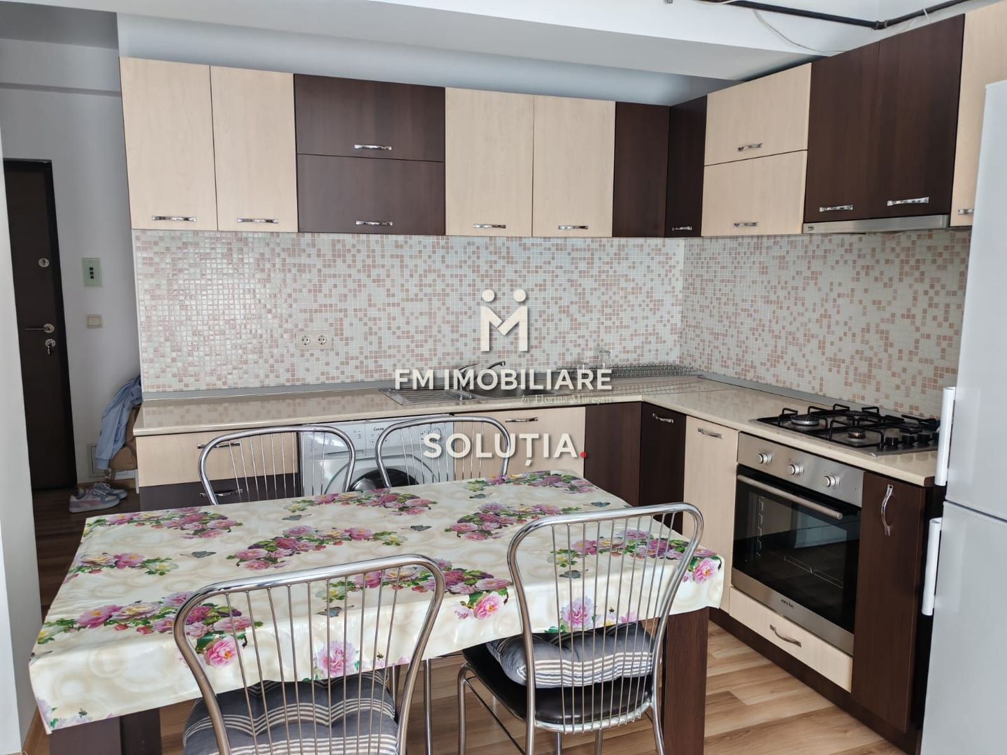Apartament de inchiriat 2 camere -etajul 1 - Poză 1