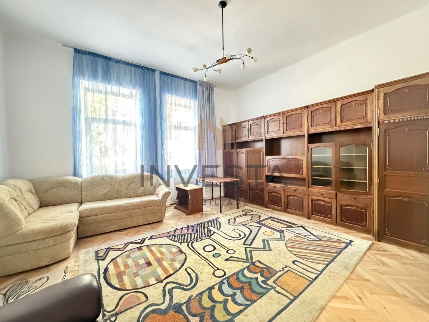 Casa cu 4 camere de inchiriat cu 2 locuri de parcare, zona 7 Strazi - Poză 14
