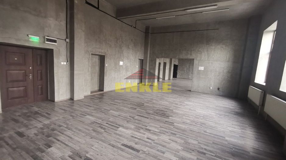 Spatii comerciale ,zona Calea Nationala/Kaufland renovate in totalitate - Poză 6