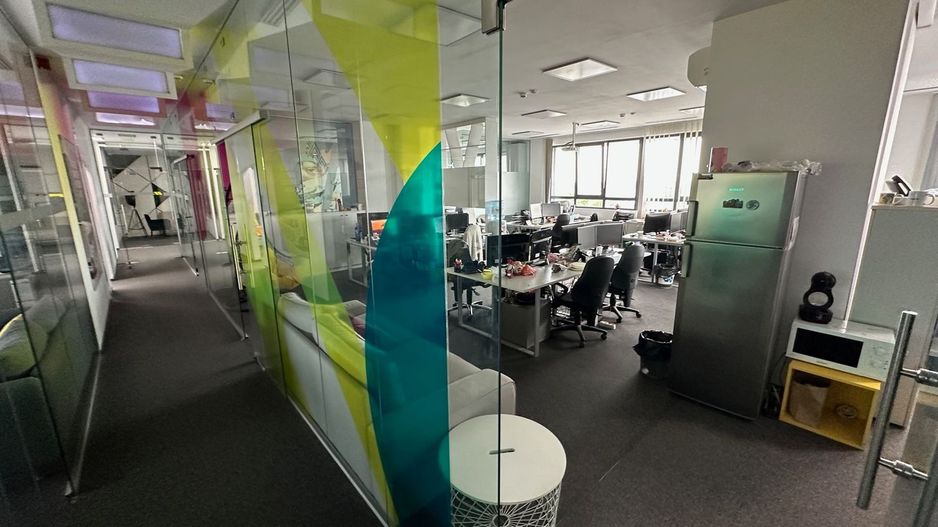 Clădire de inchiriat clinica / birouri - Poză 27