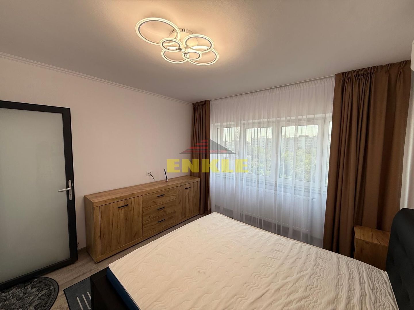 Apartament 4 camere decomandat de vânzare – Zona Carrefour - Poză 4