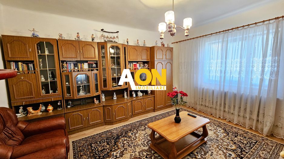 Casa cu 2 corpuri de cladire, 744 mp teren, toate utilitatile, Micesti - Poză 6