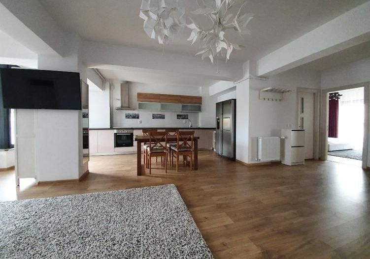 Proprietar, Apartament Domenii, 4 camere, loc parcare și boxă inclusa, etaj 2/3 - Poză 3