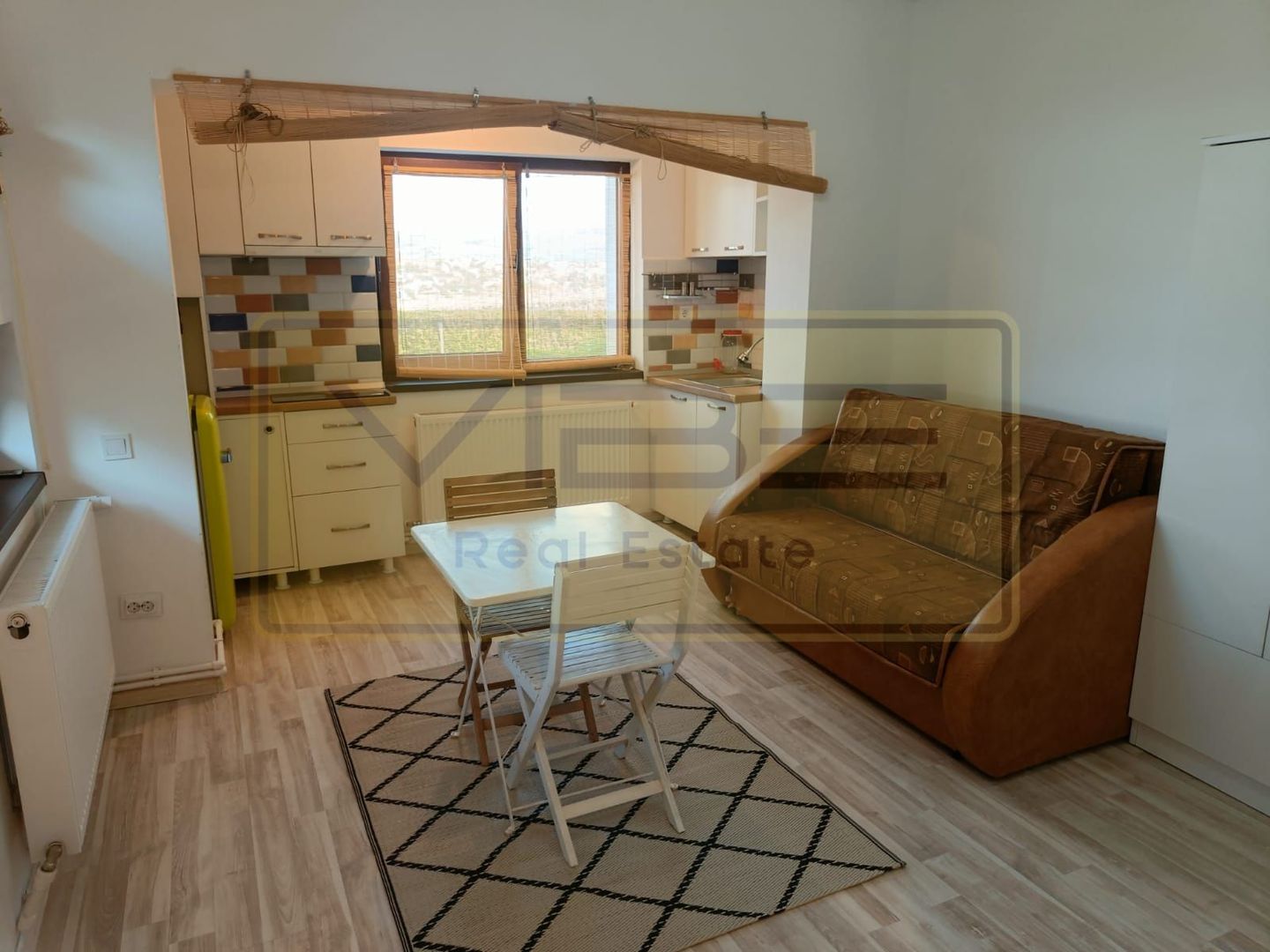 Garsoniera - 250 euro - Vișan ! - Poză 10