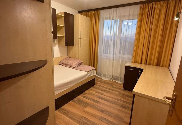 Inchiriere apartament 3 camere - Poză 7