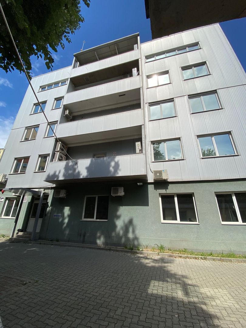 Cladire de  birouri - zona COMPLEX - Poză 24