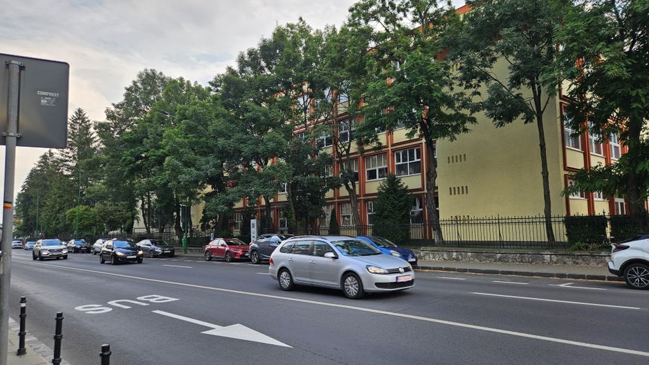 Ultracentral apartament complet mobilat si utilat - Poză 11