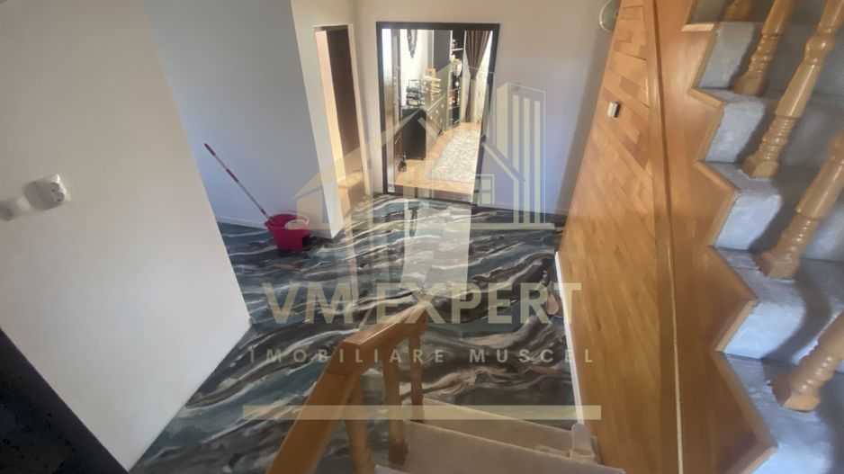 VILA S+P+E-306 MP, TEREN 2078 MP, CAMPULUNG - Poză 27