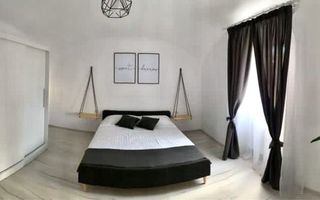 Apartament la curte |  ultracentral | zona Platinia - Poză 4