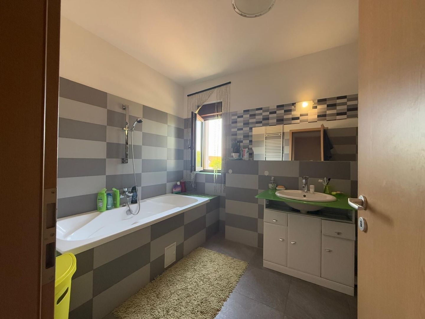 Duplex spatios - complet mobilat -  Dumbravita - Poză 3