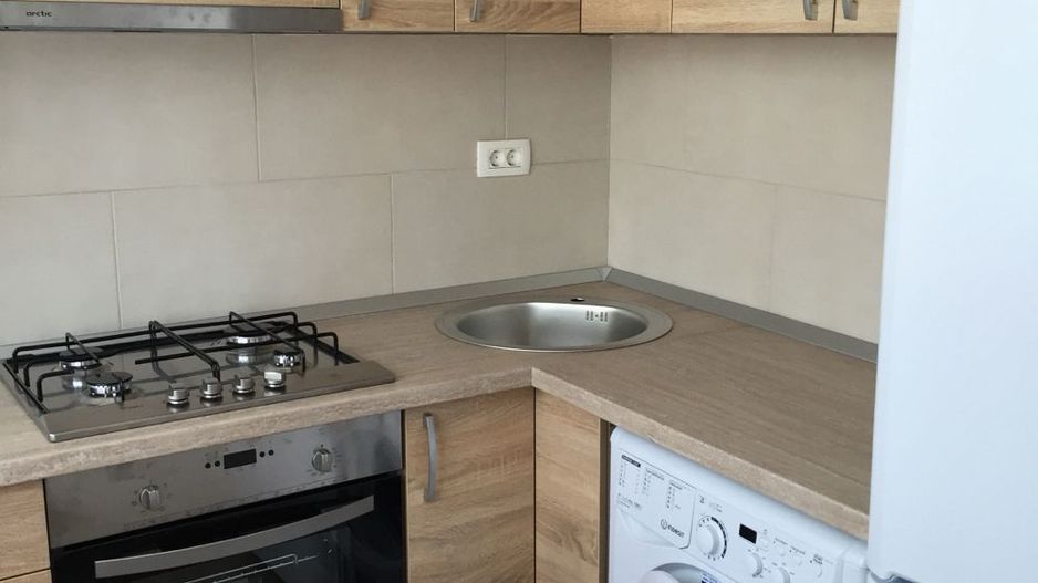 APARTAMENT  ZONA  COLENTINA - Poză 3