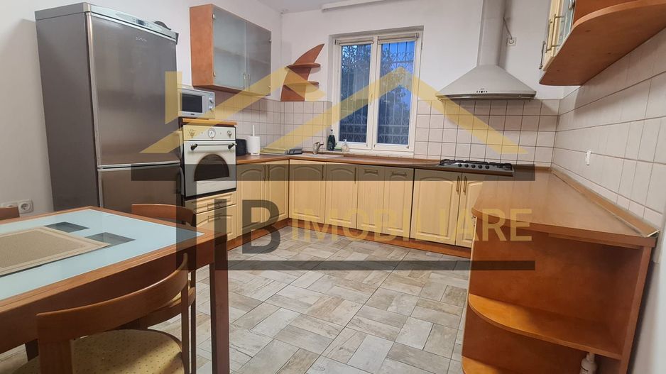 Casa de 4 camere, 240mp, garaj, Zona Dimitrie Cantemir - Poză 4