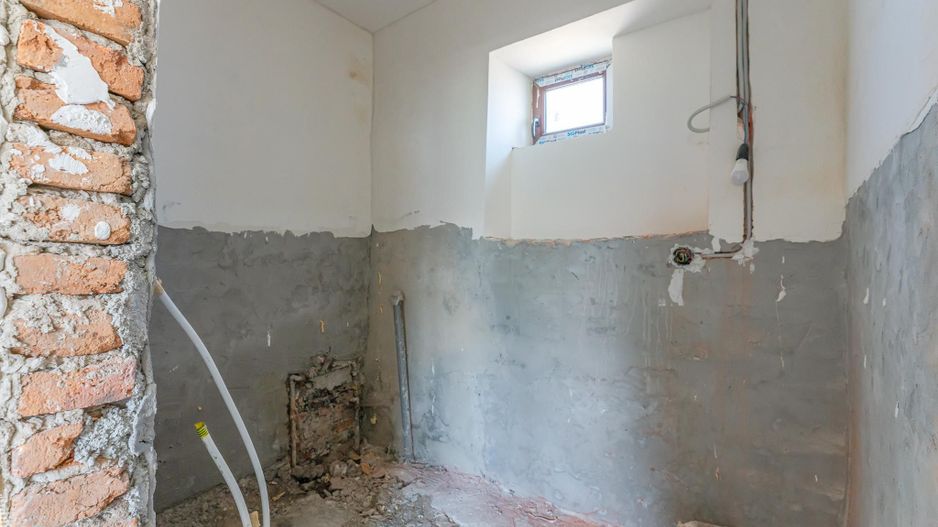 Casa in Purcareni, strada Principala - Poză 12