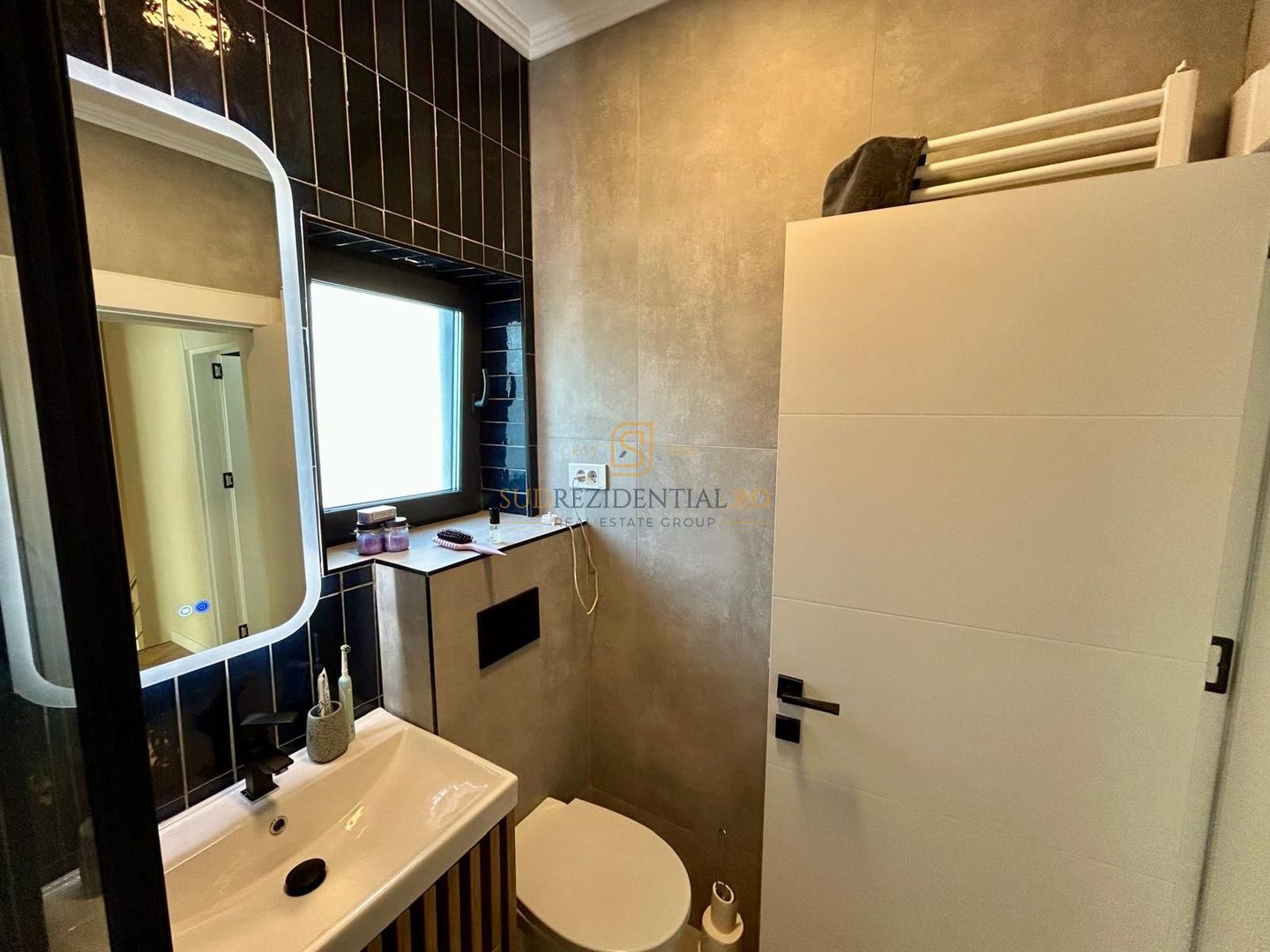 Casă 4 camere | 3 dormitoare | 3 bai | Mobilată premium | Curte 175 mp - Poză 22
