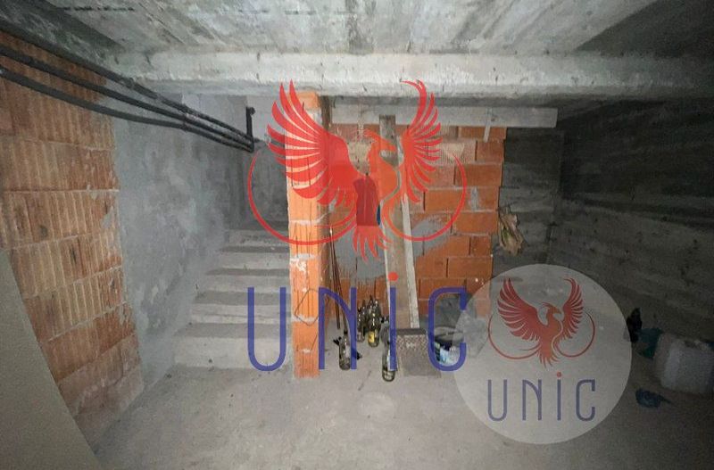 Casa, 4 camere, S+P+1E+M - Poză 15