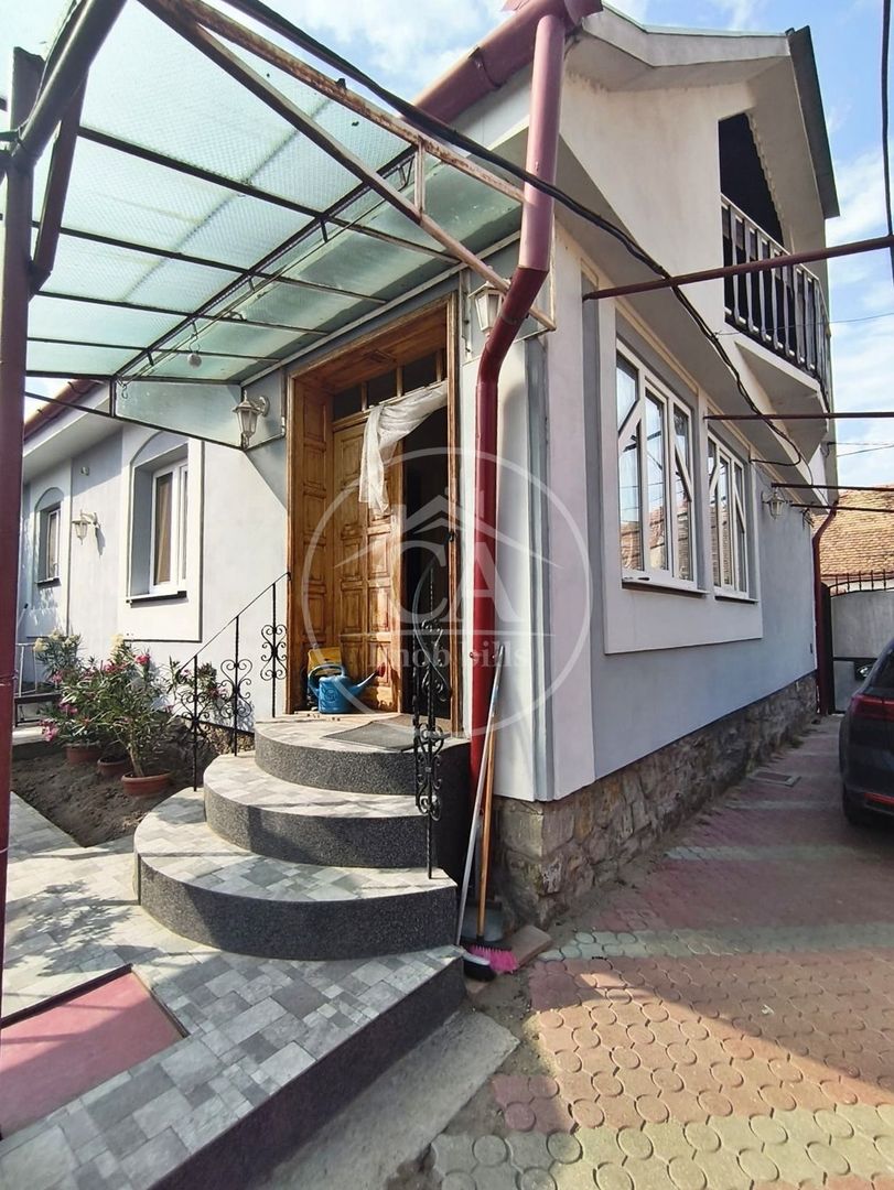 Casa de vanzare cu 3 camere de tip P+M in zona Velenta, Oradea - Poză 5