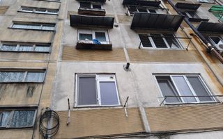 Mic la întreținere, bun la randament: apartament în Orșova - Poză 11