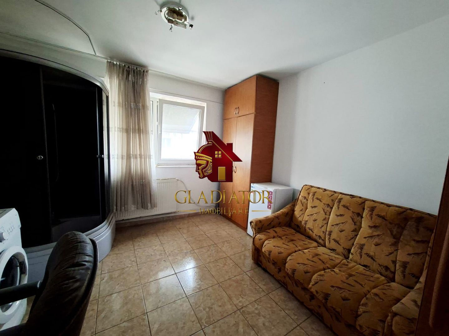 Camera de camin tip garsoniera Frumoasa Poitiers 16.2 mp, disponibila - Poză 2