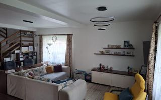 Casă individuală, 816 mp teren | Panouri fotovoltaice 6KW | Dumbravita - Poză 1