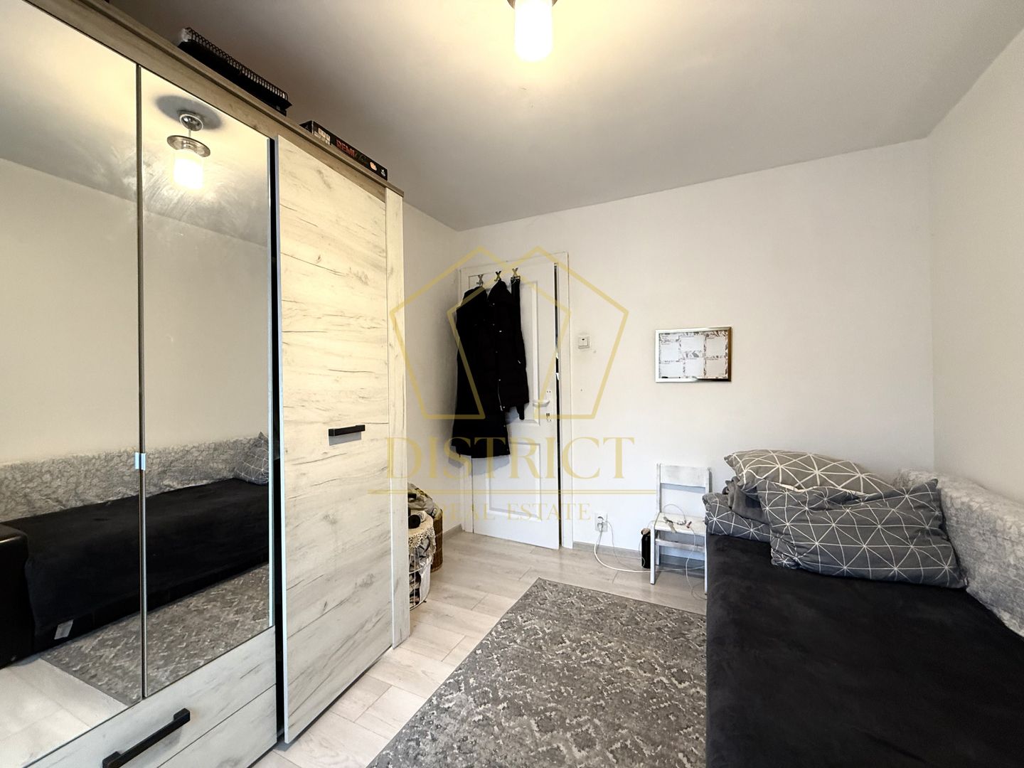 Apartament decomandat cu 3 camere si 2 balcoane | Soarelui - Poză 3