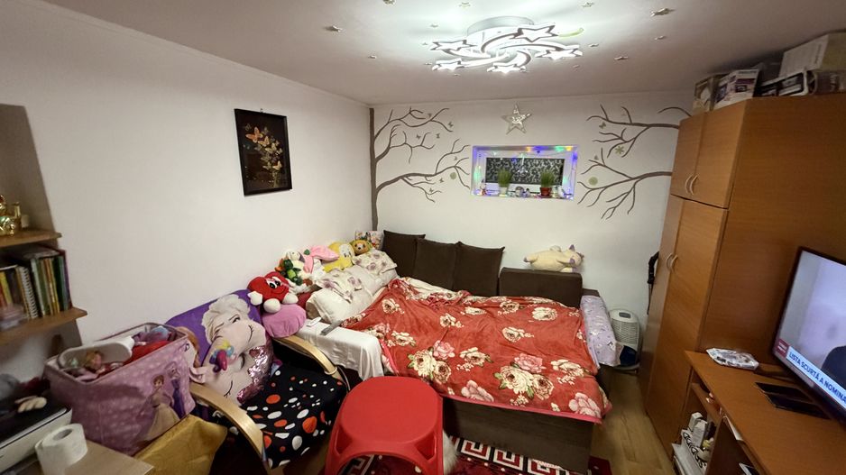 Casa în zona Republica - Poză 1