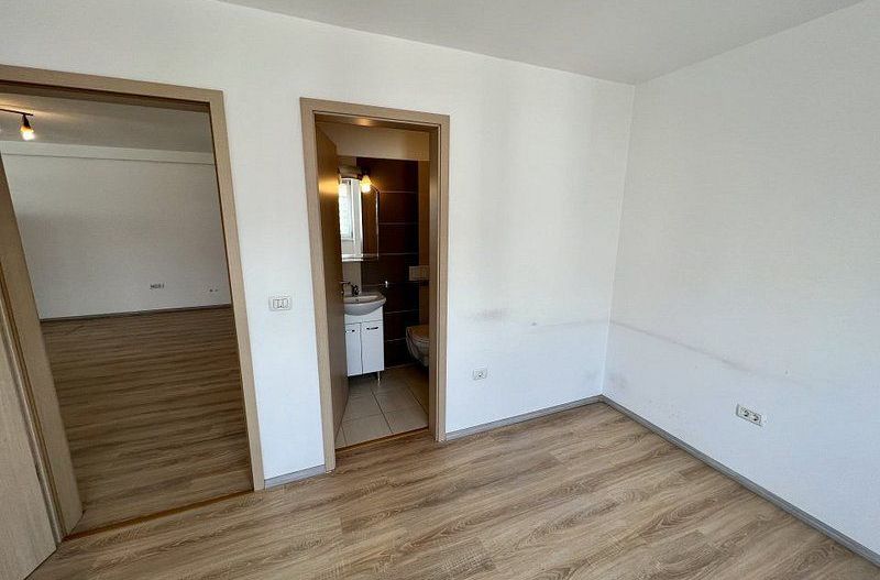 Apartament cu 3 camere de inchiriat in Olimpic, Bd Garii - Poză 11
