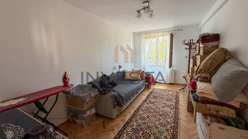 Apartament in vila, etajul 1, Zona Pasapoarte! Garaj inclus in pret! - Poză 8