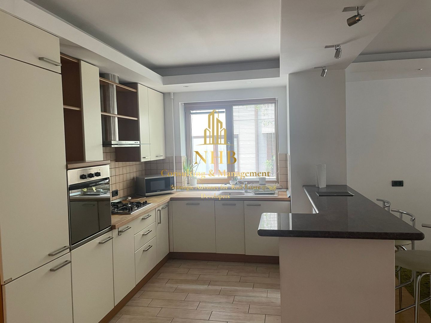 Apartament 4 camere  de inchiriat - Aviatorilor - Poză 2