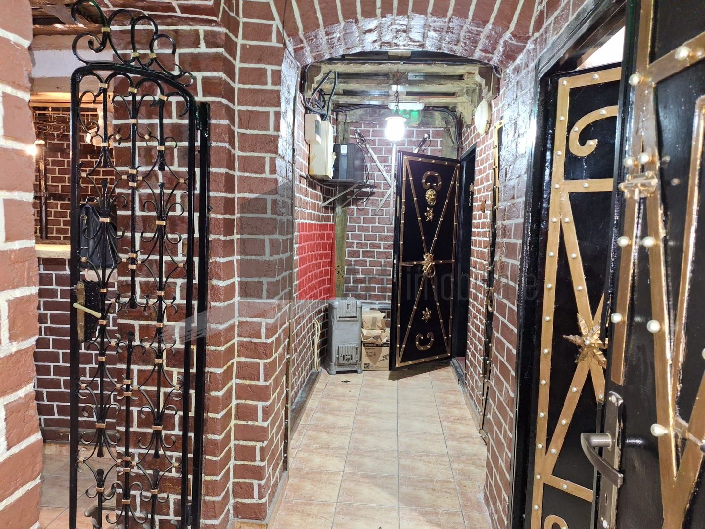 Spatiul "PODRUM" , demisol/subsol  in vila, intrare separata, 90 mp - Poză 6