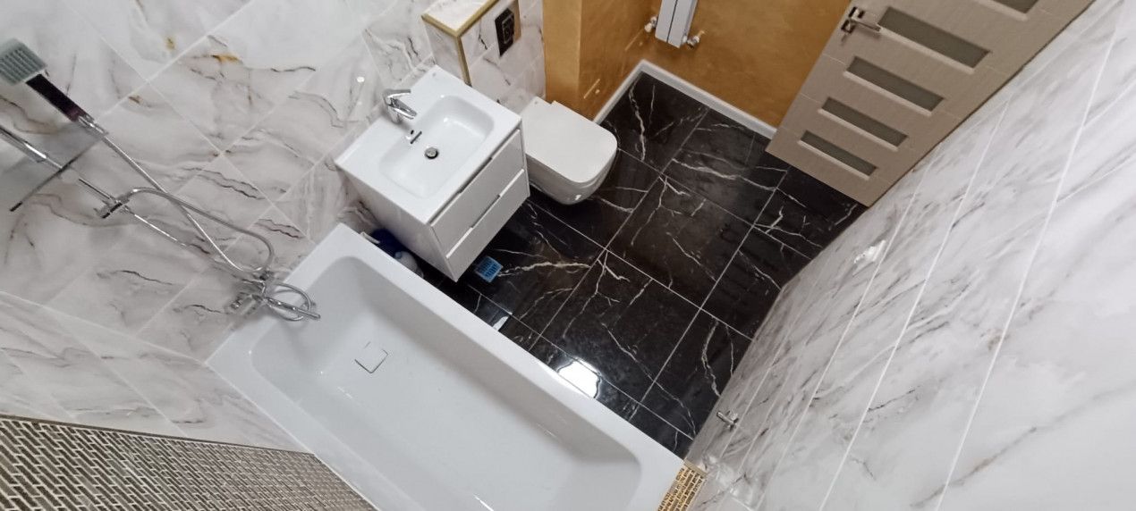 Apartament 3 camere in Prelungirea Ghencea. Renovat de la 0 ! - Poză 1