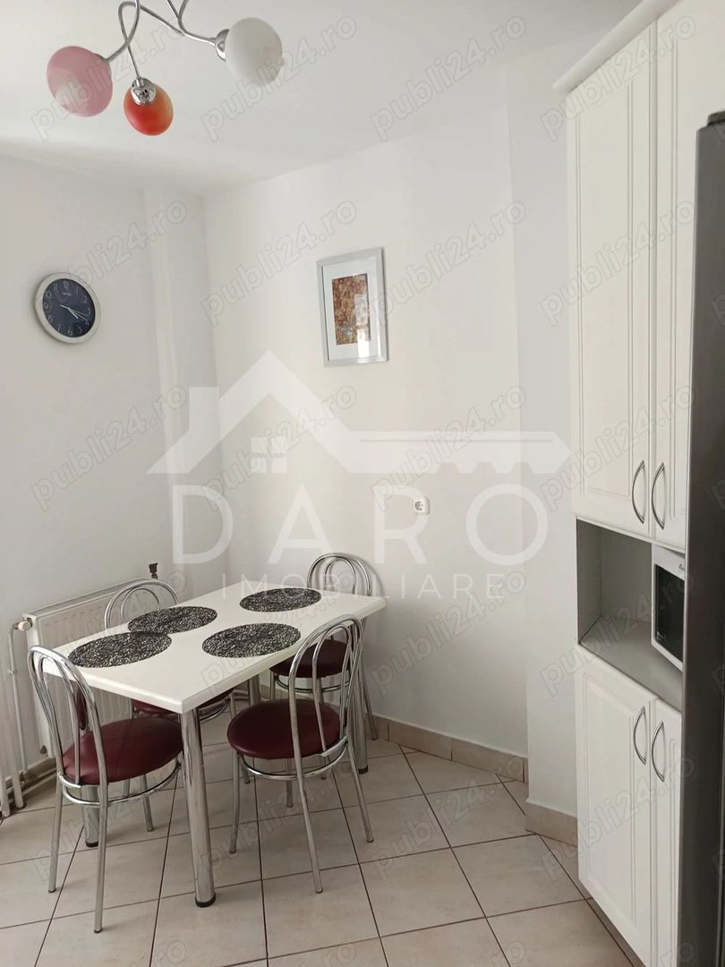 Vând apartament cu 2 camere în Tg Mureș, zonă centrală - Poză 6