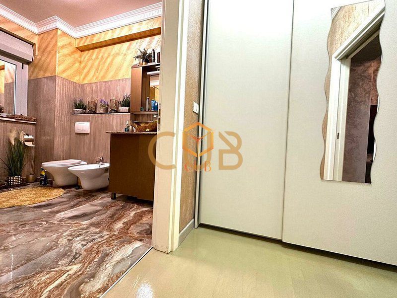 2cam complet mobilat+utilat|renovat complet| THE RING - TORONTALULUI - Poză 9