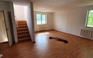 1/2 Duplex, 4 camere, garaj, 175 mp teren, Cetate - Poză 2