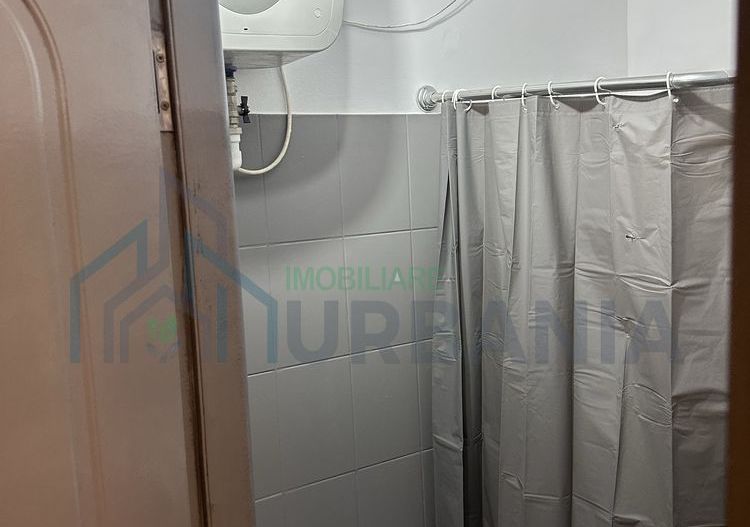Garsonieră renovată de vânzare în Podu Roș, Iași - Poză 4