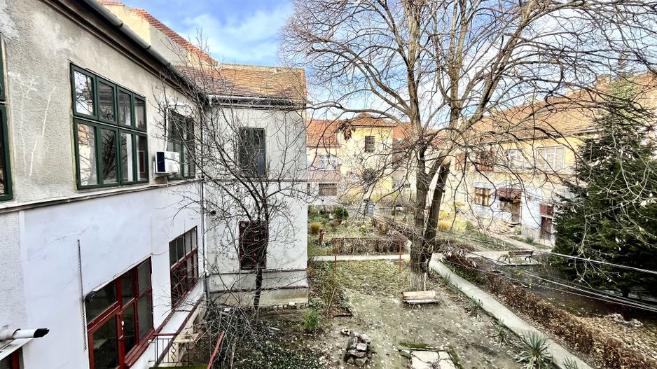 Un apartament care îți oferă orașul la un pas și vedere la Bega - Poză 20