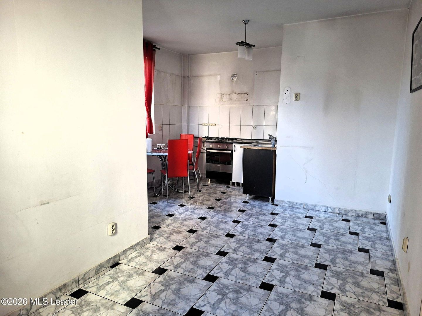 Vila cu 10 camere, destinatie rezidentiala / birouri - Poză 6