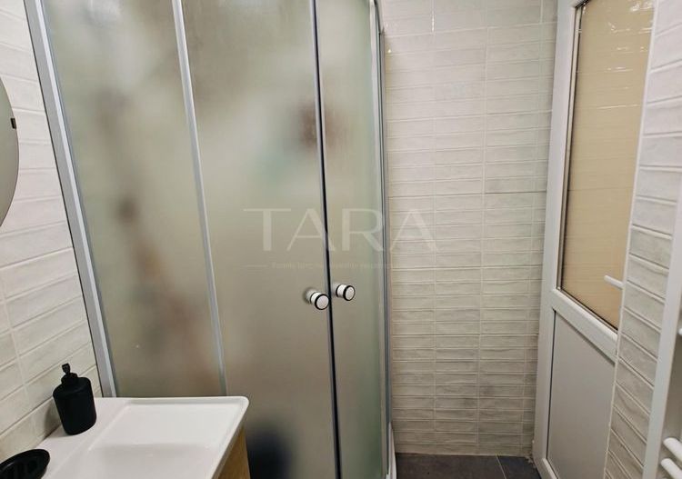 Garsoniera finisata modern, zona Semicentrala - Poză 6