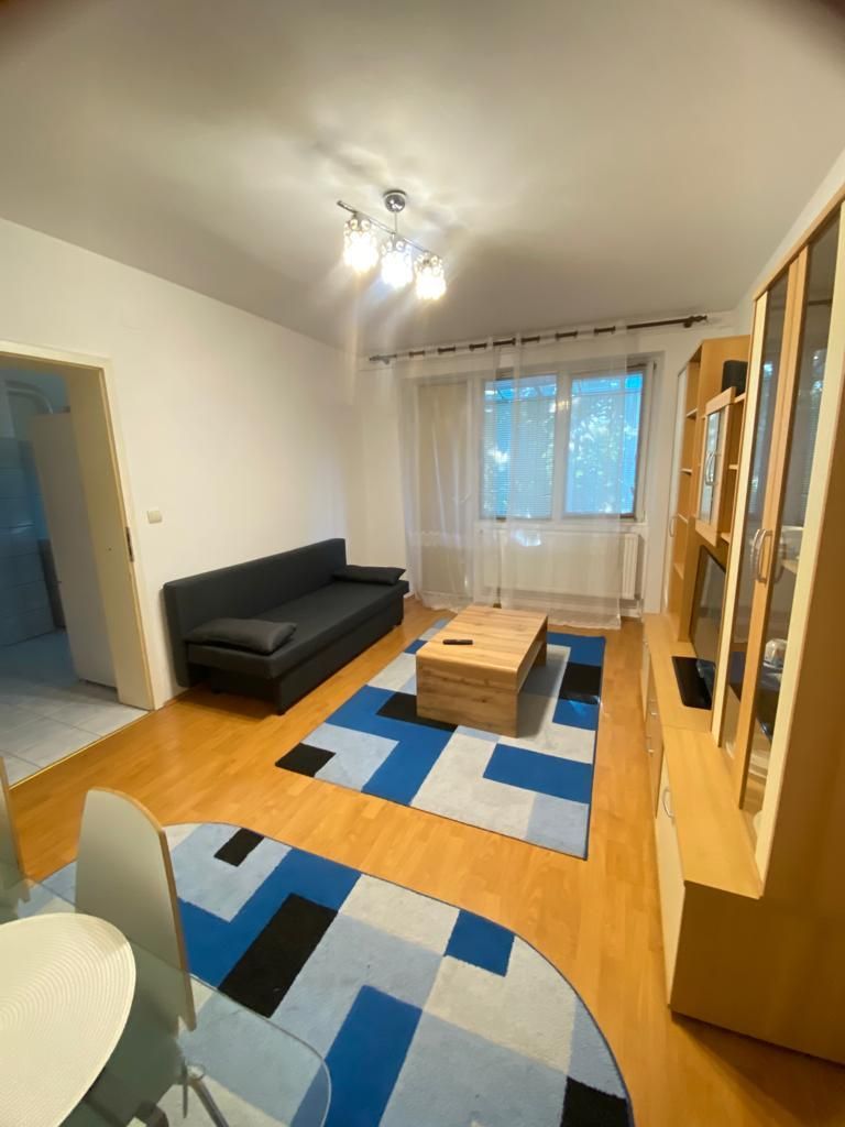 3 camere confort 1 etaj 3 zona Medicina CENTRALA PROPRIE - Poză 2