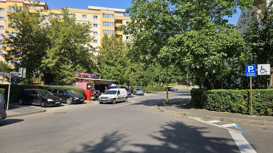 Spitalul Judetean-str Carpatilor apartament de inchiriat, mobilat,parcare - Poză 2